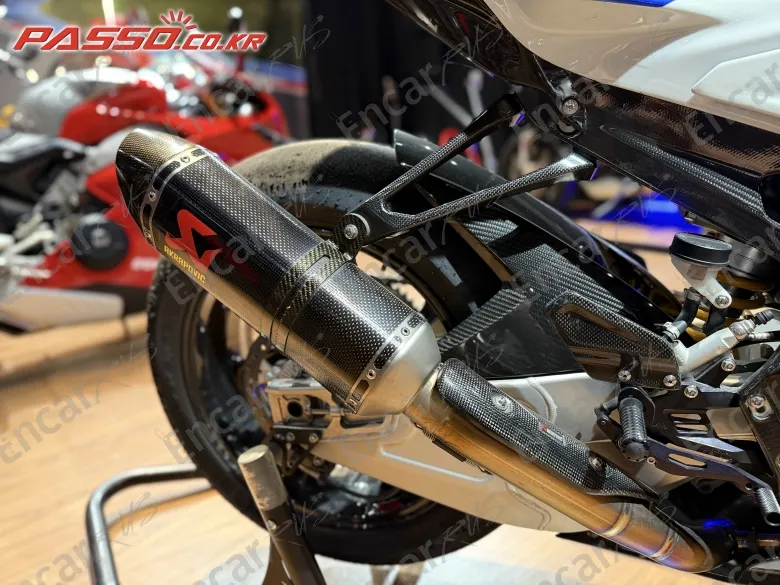 Bmw Hp4 Race - фото 6
