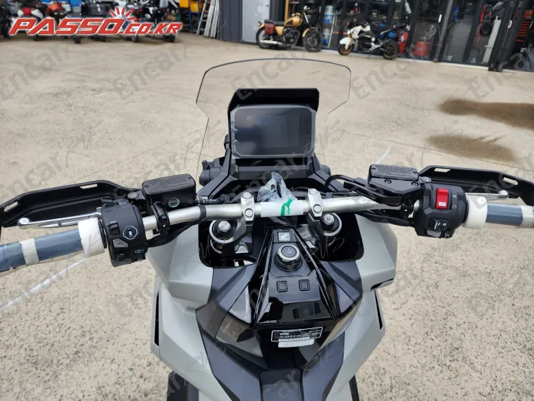 HONDA X ADV - фото 3