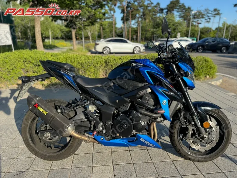 Suzuki Gsx S 750 - фото 0