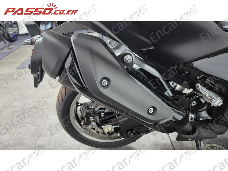 YAMAHA T MAX 560 - фото 6