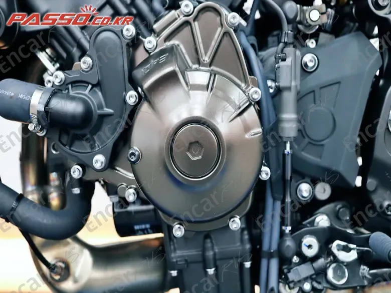 YAMAHA XSR 900 - фото 4