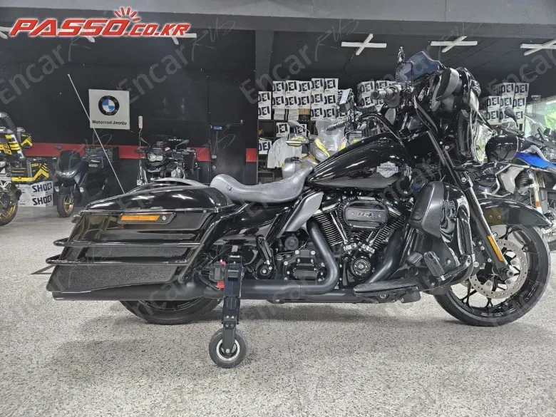 Harley-Davidson Flhxs Street Glide Special
