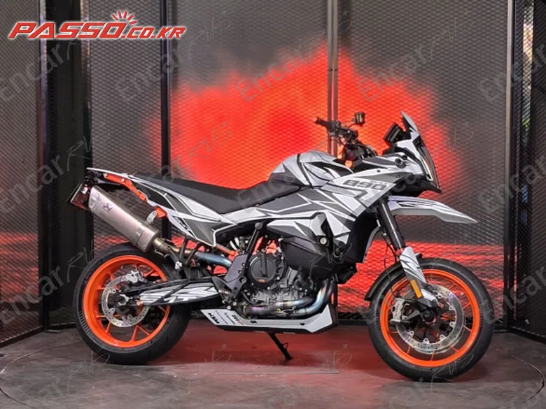 Ktm 890 Smt - фото 0
