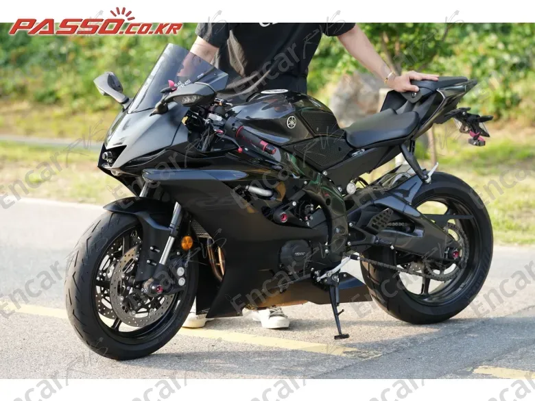 Yamaha Yzf R6 - фото 1