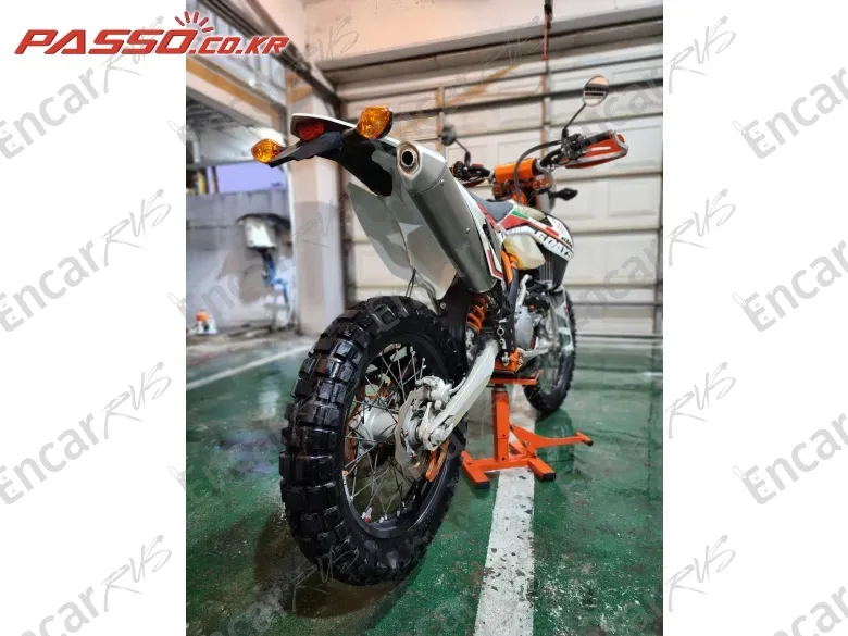 KTM 500 EXC SIXDAYS - фото 2