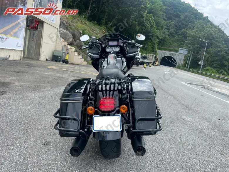 Harley-Davidson Road Glide St - фото 2