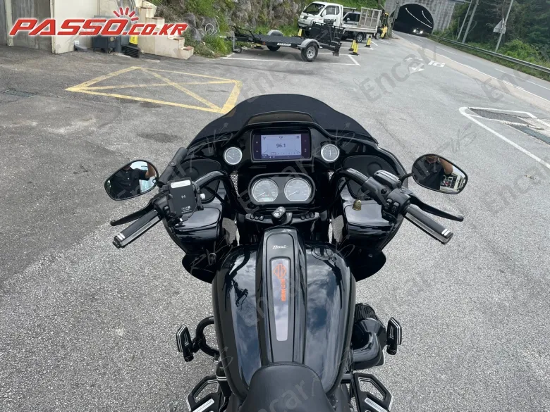 Harley-Davidson Road Glide St - фото 3