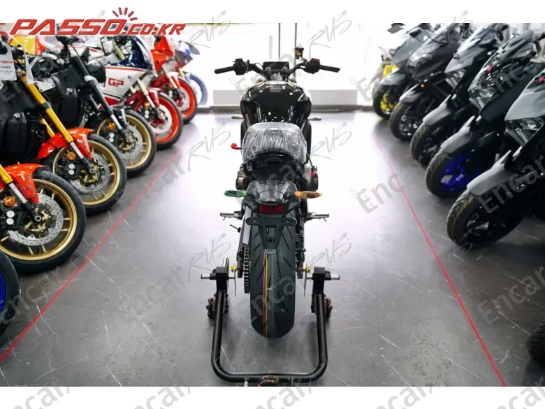 Yamaha Xsr 900 - фото 2