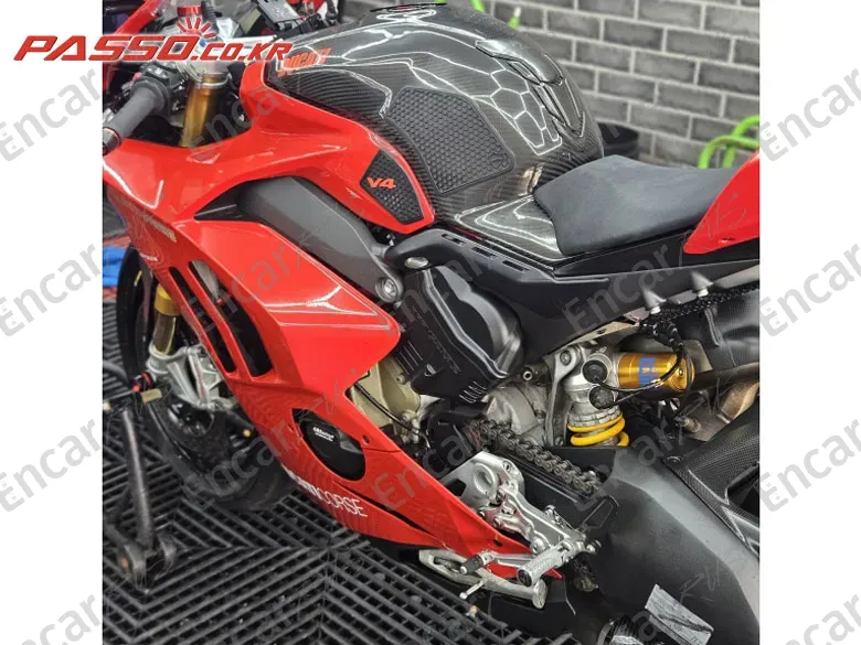 Ducati Panigale V4 S - фото 4