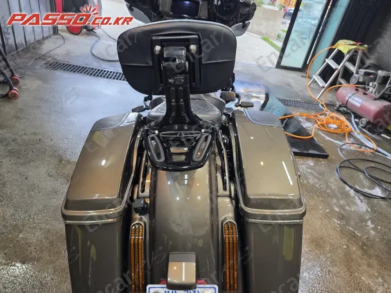 HARLEY-DAVIDSON FLHXSE - фото 2