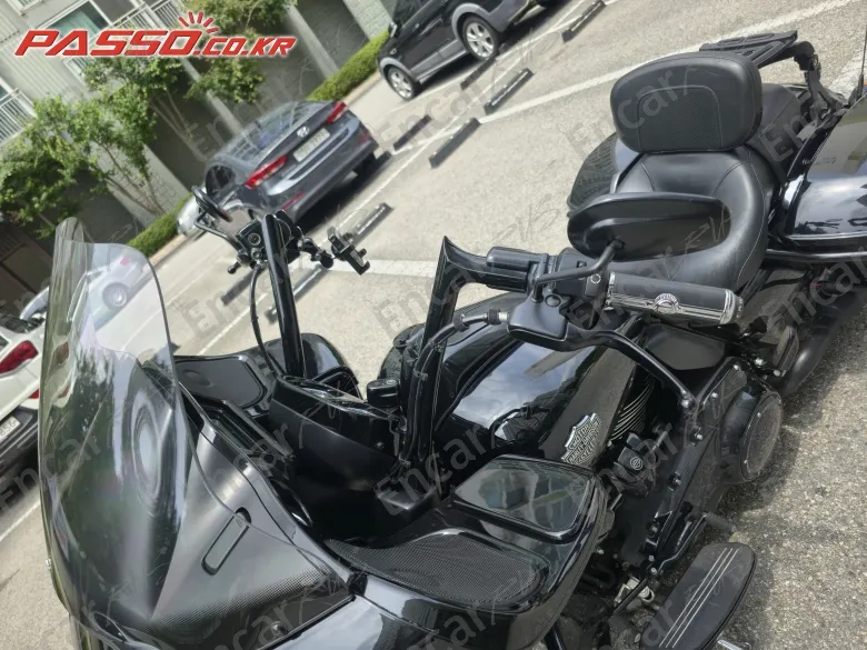 HARLEY-DAVIDSON ROAD GLIDE SPECIAL - фото 3