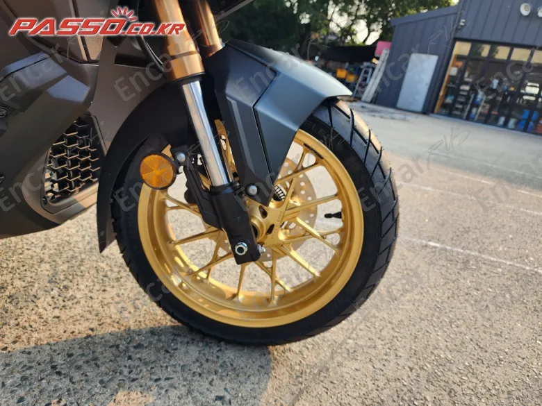 Honda Adv 350 - фото 5