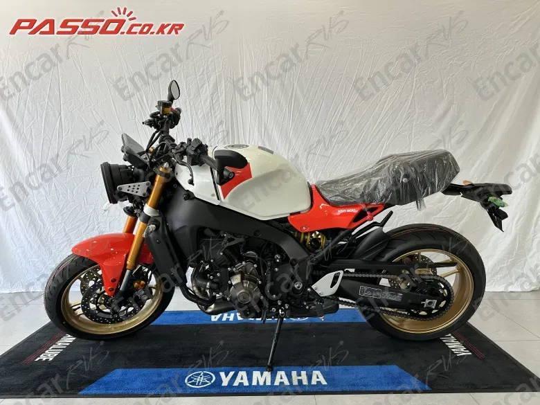 YAMAHA XSR 900 - фото 1