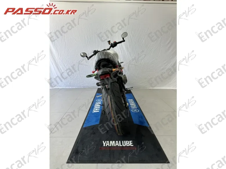 YAMAHA XSR 900 - фото 2