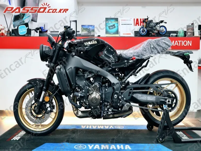 YAMAHA XSR 900 - фото 1
