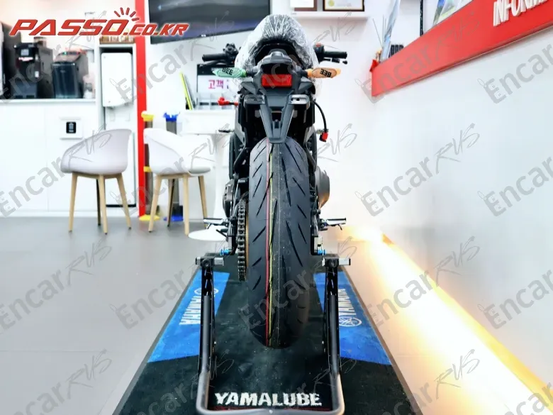 YAMAHA XSR 900 - фото 2