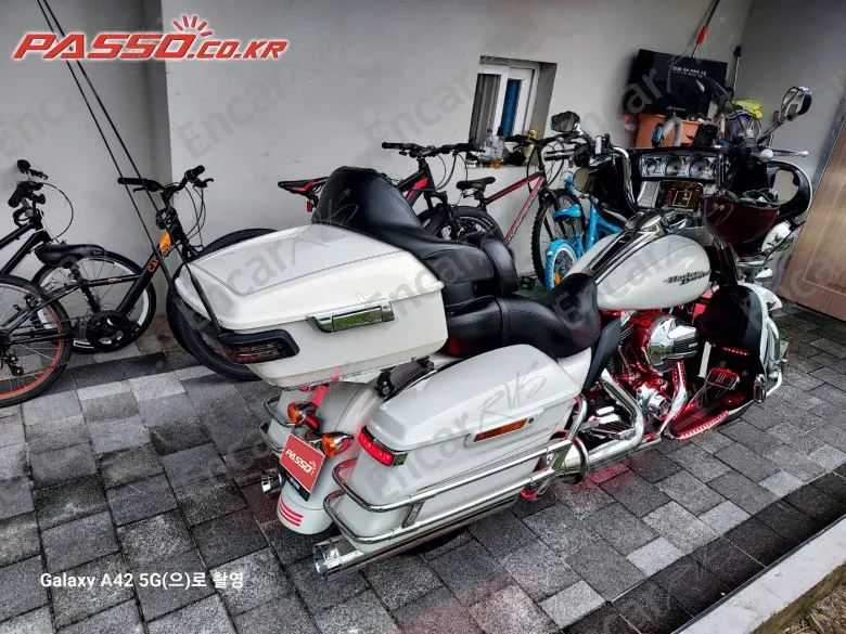 HARLEY-DAVIDSON FLHX - фото 1