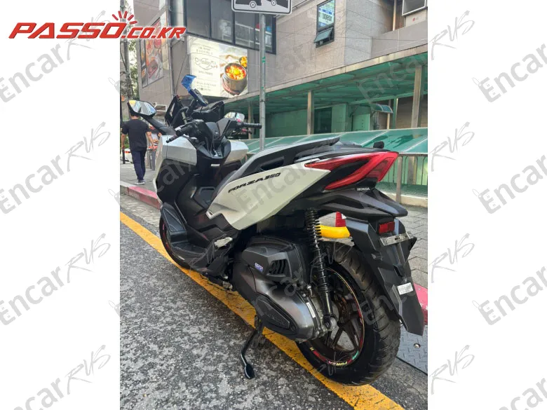 HONDA FORZA 350 - фото 4