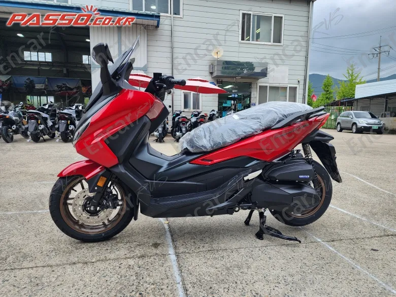 HONDA FORZA 350 - фото 1