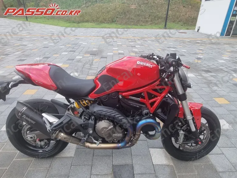 DUCATI MONSTER 821 - фото 0