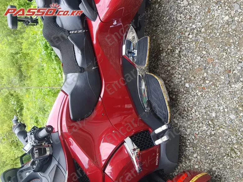 BRP CAN-AM SPYDER RT LIMITED - фото 2