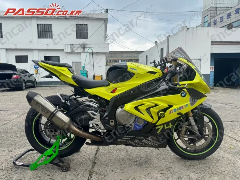 BMW S 1000 RR