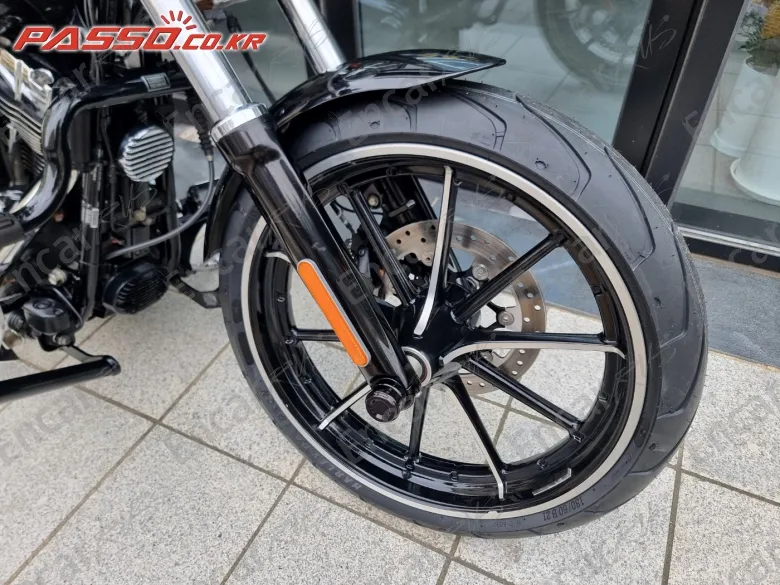 HARLEY-DAVIDSON BREAKOUT - фото 5