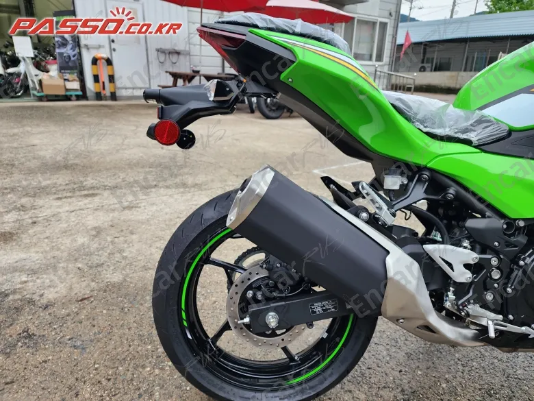 KAWASAKI ZX 500 R - фото 6
