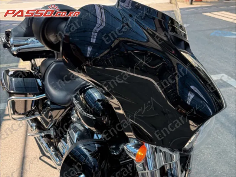 HARLEY-DAVIDSON FLHX - фото 0