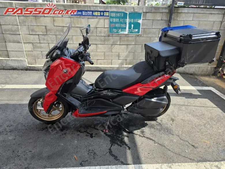 YAMAHA X MAX 300 ABS - фото 1