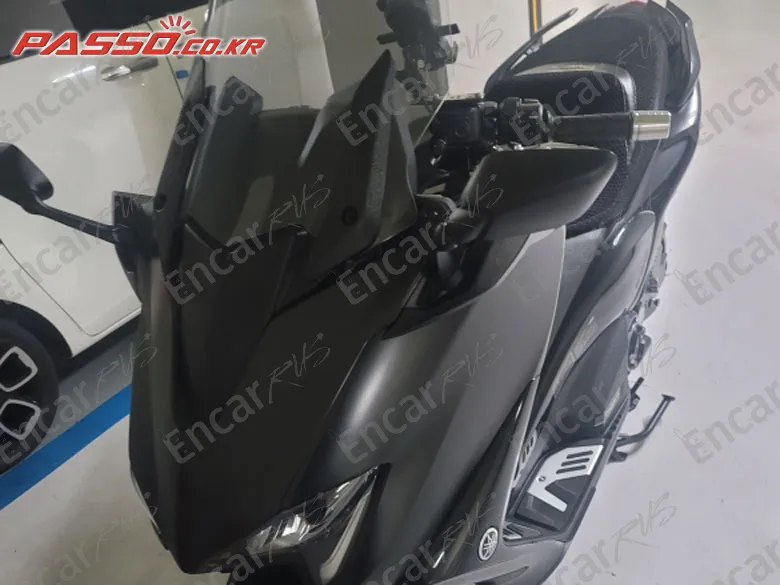 Yamaha T Max 560