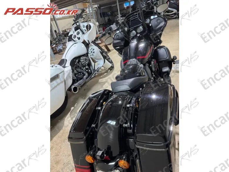 HARLEY-DAVIDSON ROAD GLIDE SPECIAL - фото 2