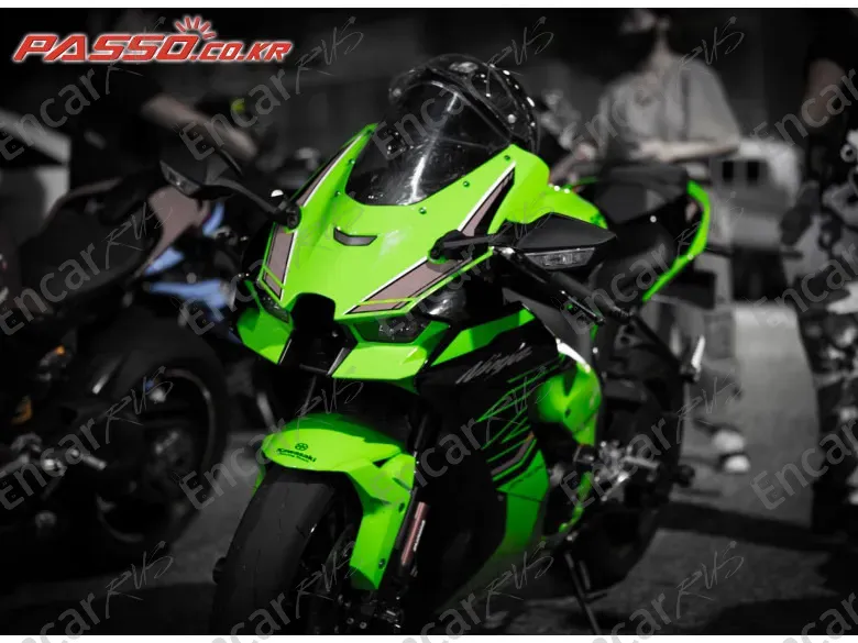 Kawasaki Zx 10 R - фото 4