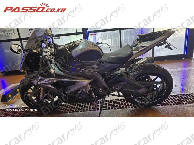 BMW S 1000 RR - фото 1