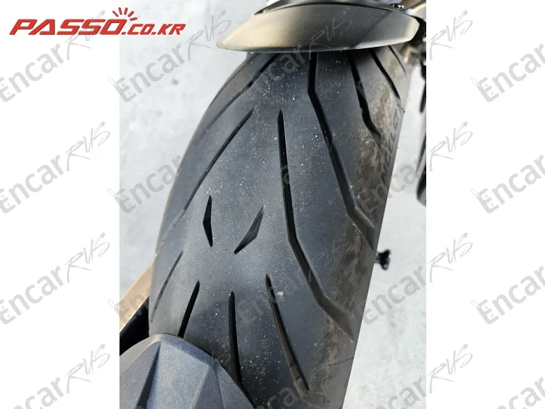 Honda Cb 1000 R - фото 4