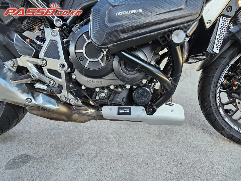 Honda Cb 1000 R - фото 6