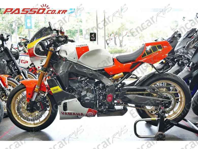YAMAHA XSR 900 - фото 1
