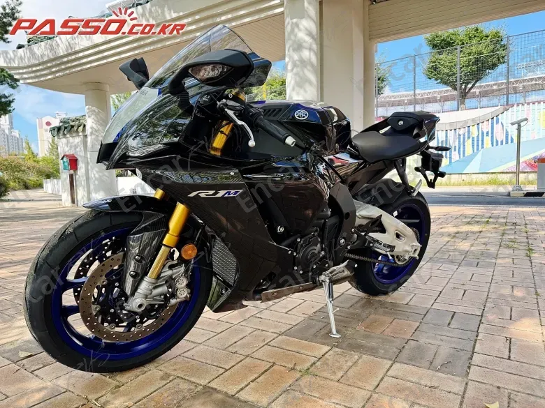 Yamaha Yzf R1 M - фото 1