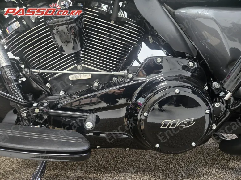 HARLEY-DAVIDSON FLHXS STREET GLIDE SPECIAL - фото 4