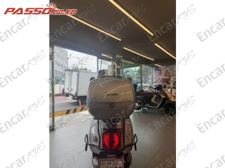 Vespa Gts 300 Super Tech - фото 2