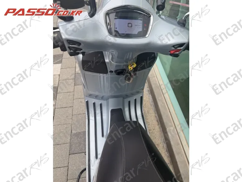 Vespa Gts 300 Super Tech - фото 3