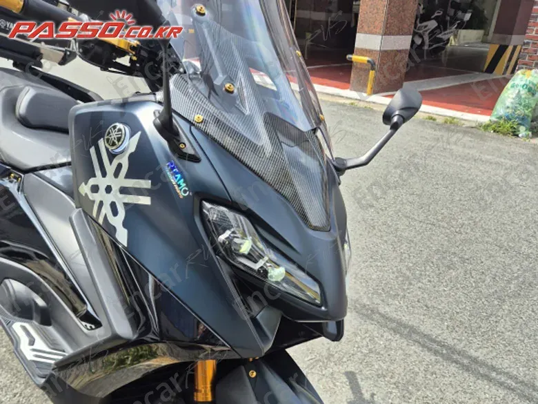 Yamaha T Max 560