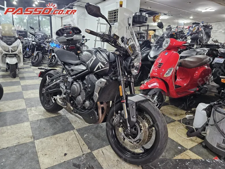 Triumph Trident 660 - фото 2