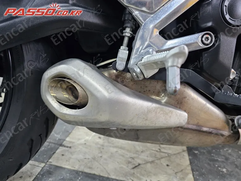Triumph Trident 660 - фото 5