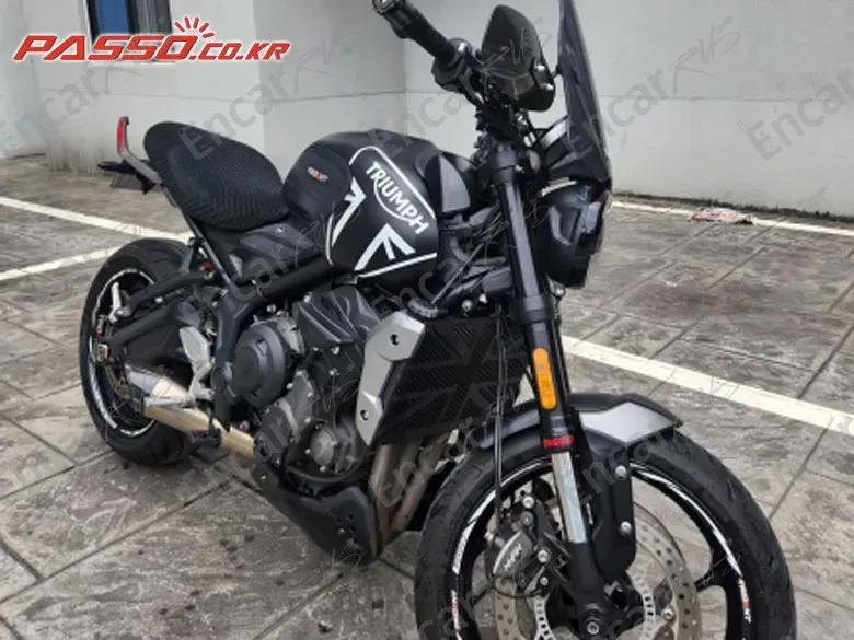 Triumph Trident 660 - фото 0