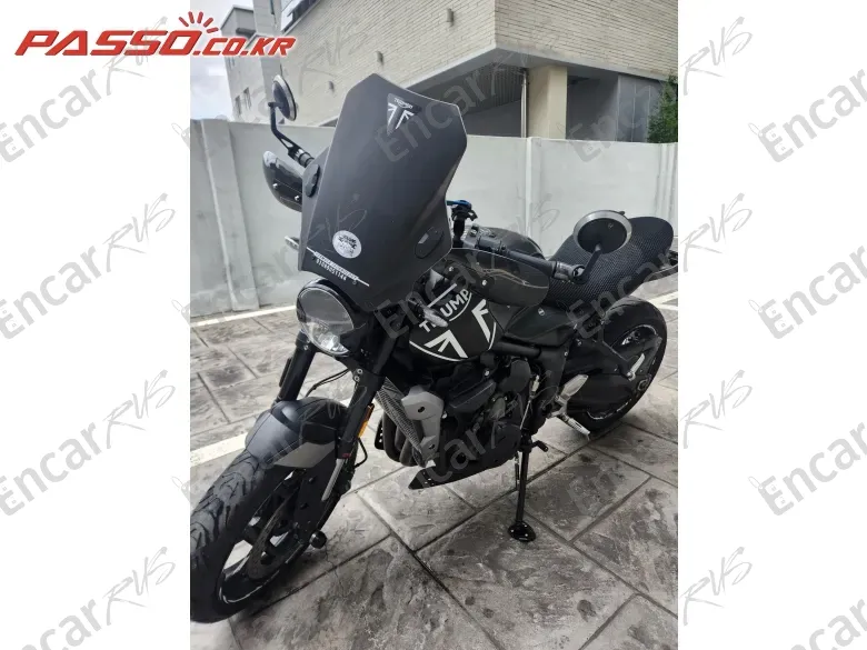 Triumph Trident 660 - фото 1
