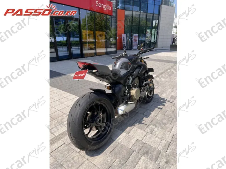 Ducati Streetfighter V4 S - фото 2