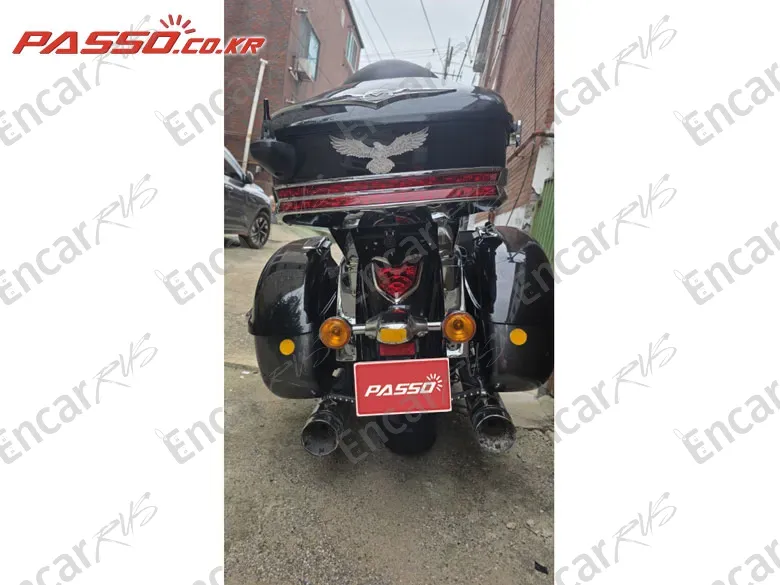 KAWASAKI VULCAN 1700 VOYAGER - фото 2