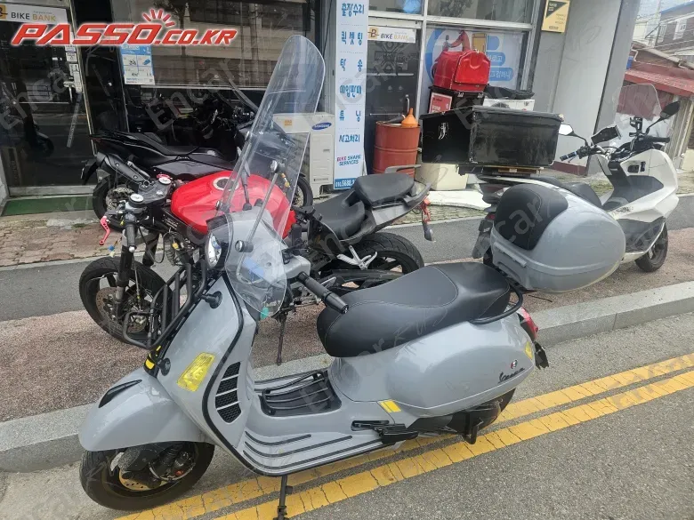 Vespa Gts 300 Super Tech - фото 1
