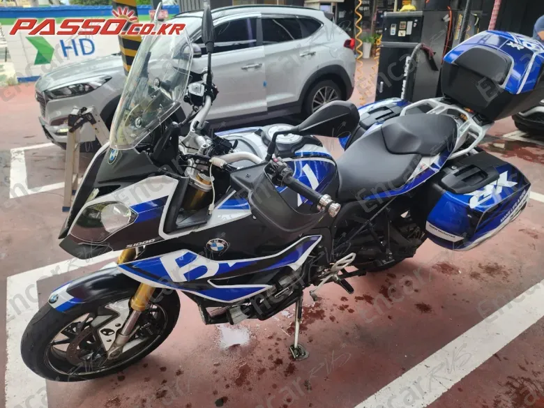 BMW S 1000 XR - фото 1